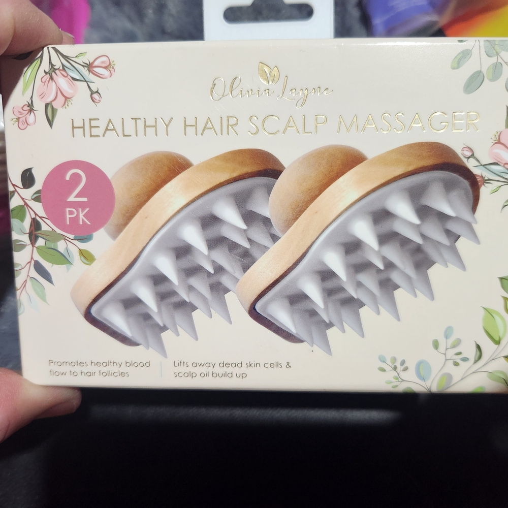 Brown and White Hair Scalp Massager